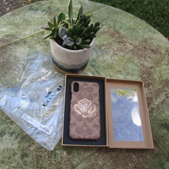 Iphone X Coach Case In Signature Rose Canvas - Picture 2 of 6